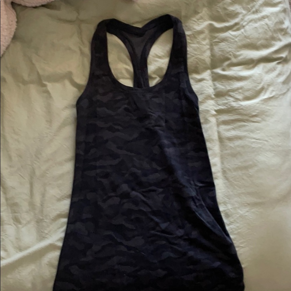 Lululemon size 4 camouflage tank